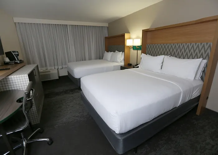 Hotel Chicago North Shore By Ihg 4*