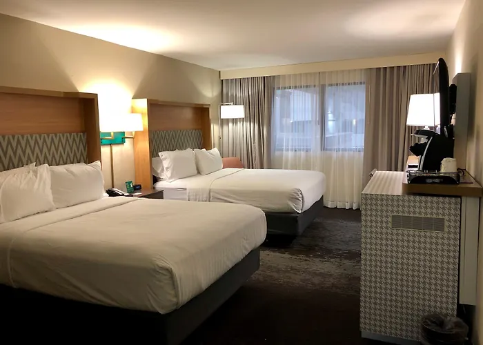 Hotel Chicago North Shore By Ihg
