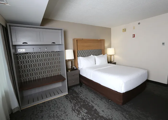 Chicago North Shore By Ihg Hotel 4*
