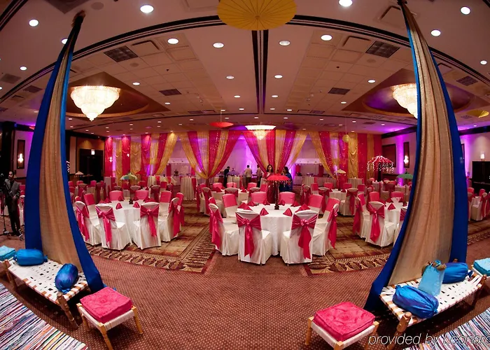 Hotel Chicago North Shore By Ihg